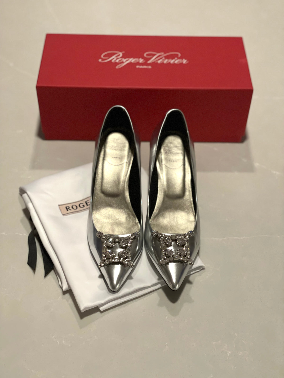 Roger Vivier Flower Strass Buckle Silver Embellished Kitten Heels