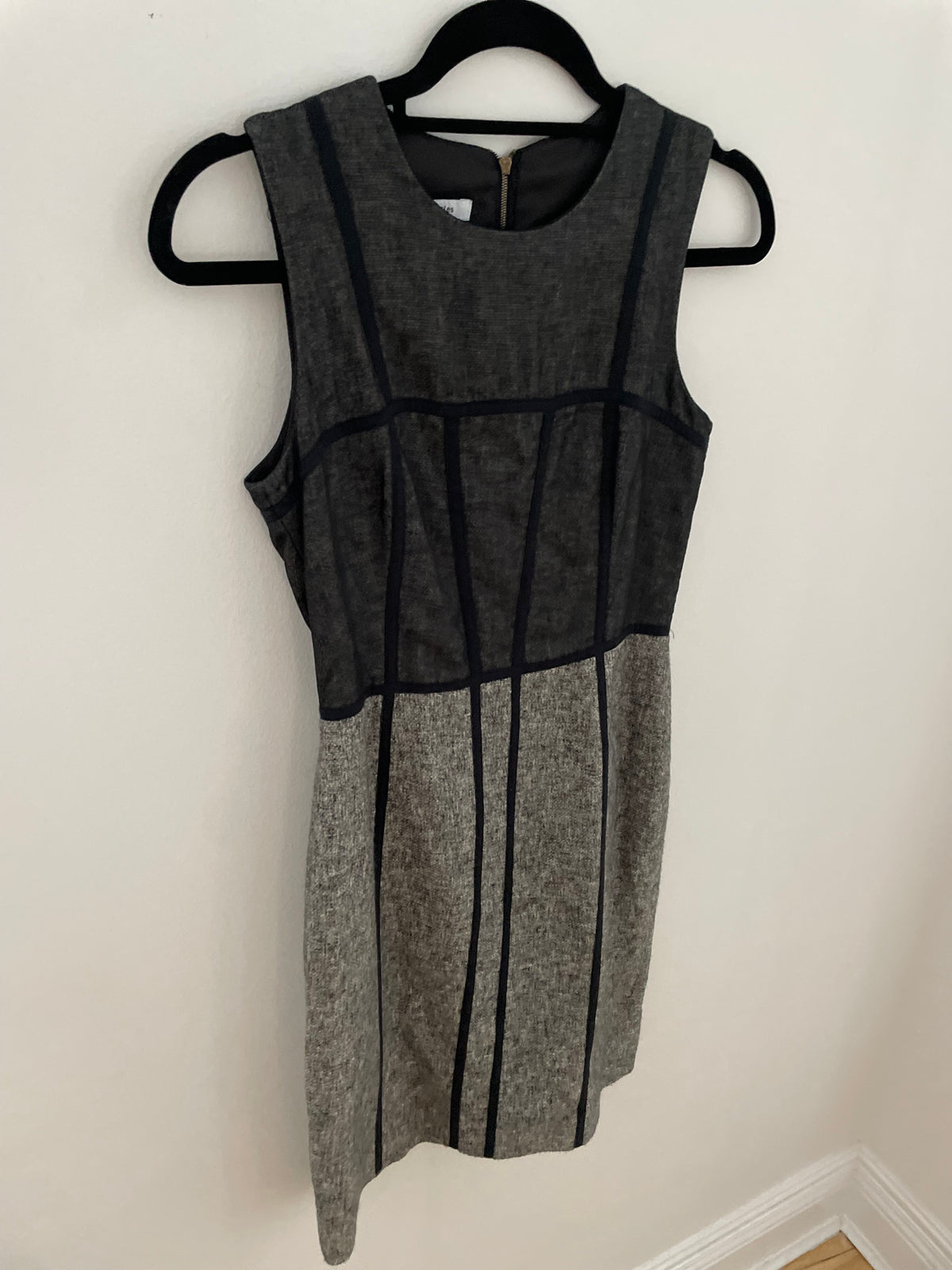 Judith & Charles Designer Black and Gray Women's Fitted Dress